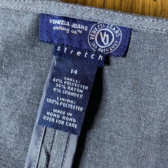 Lane Bryant Women's Plus Size 14 Grey Vest Hook Closure Stretch Fabric - Picture 2 of 6